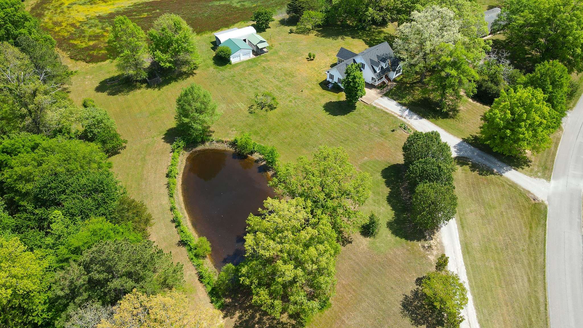 11450 McIllwain Rd, Holladay, TN 38341
