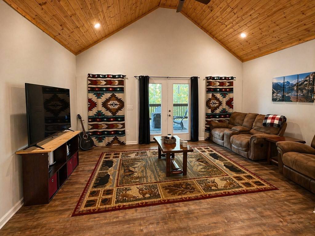 225 Antler Dr, Smithville, TN 37166
