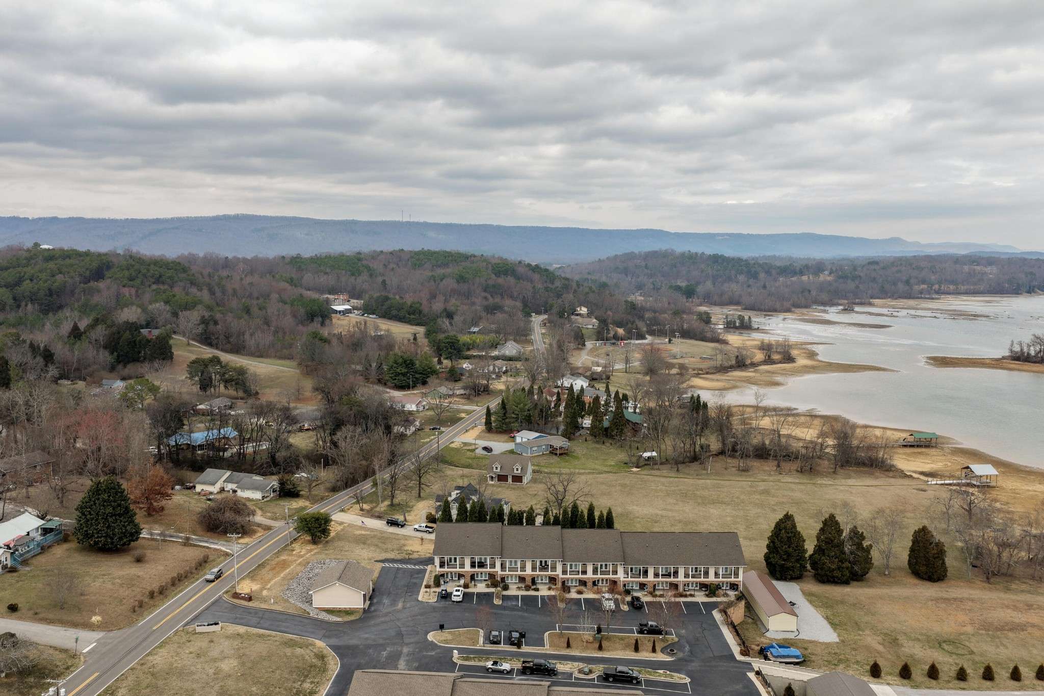 1235 New Lake Road #4, Spring City, TN 37381