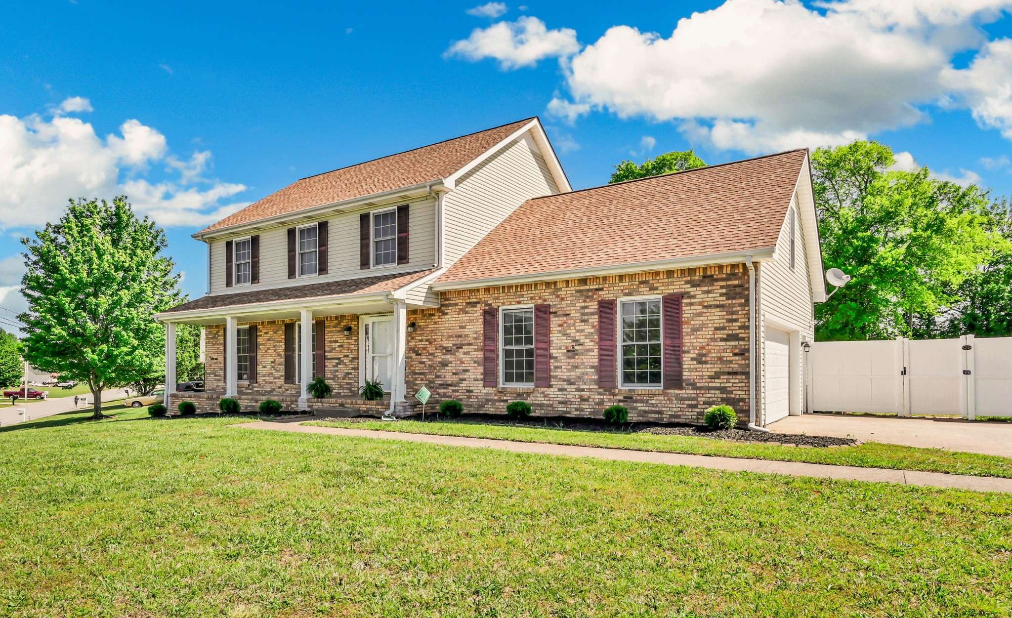 1121 Lucas Wayne Dr, Clarksville, TN 37043