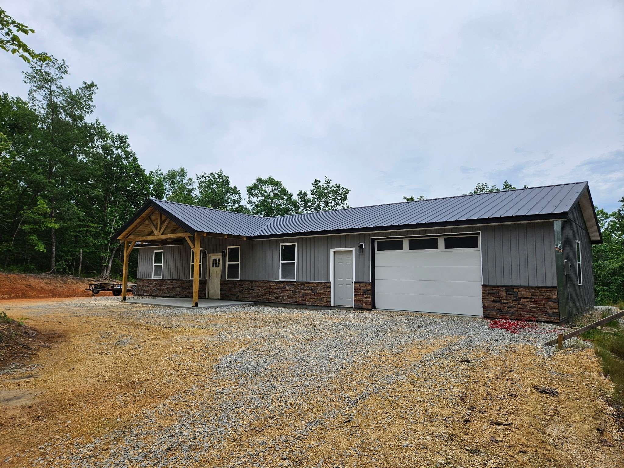 93 Wyatt Lane, Linden, TN 37096