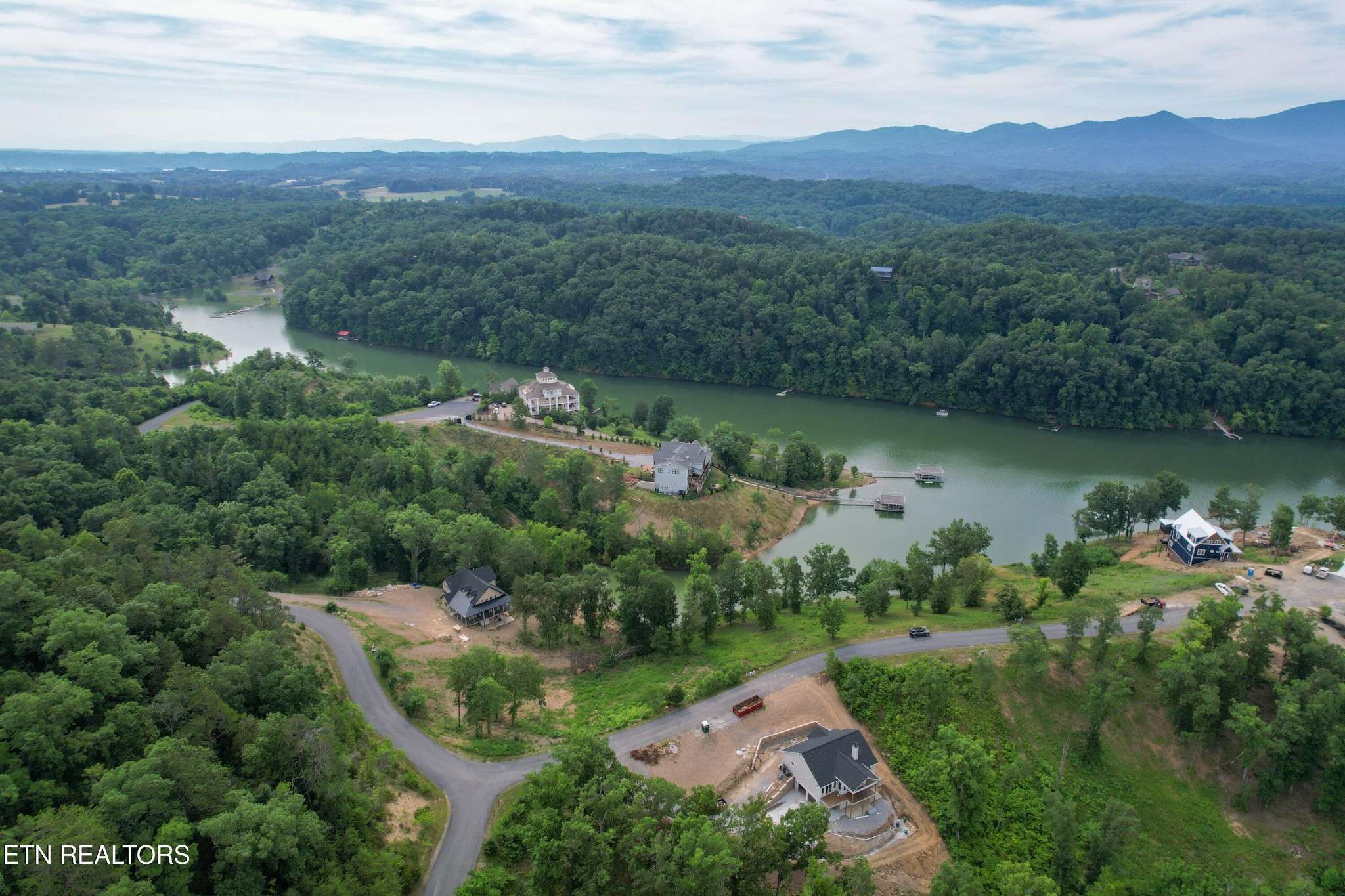 44 Stone Harbor Drive, Dandridge, TN 37725