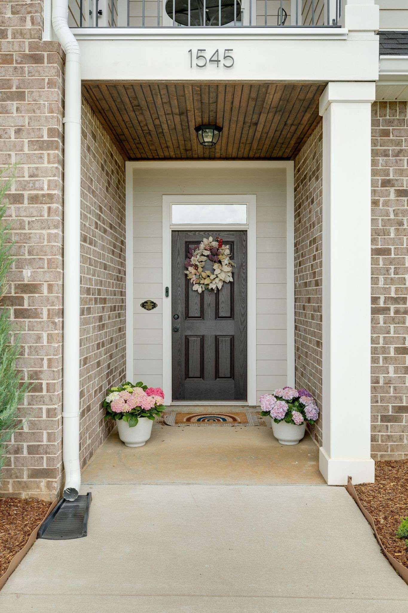 1545 Shalom St, Murfreesboro, TN 37128