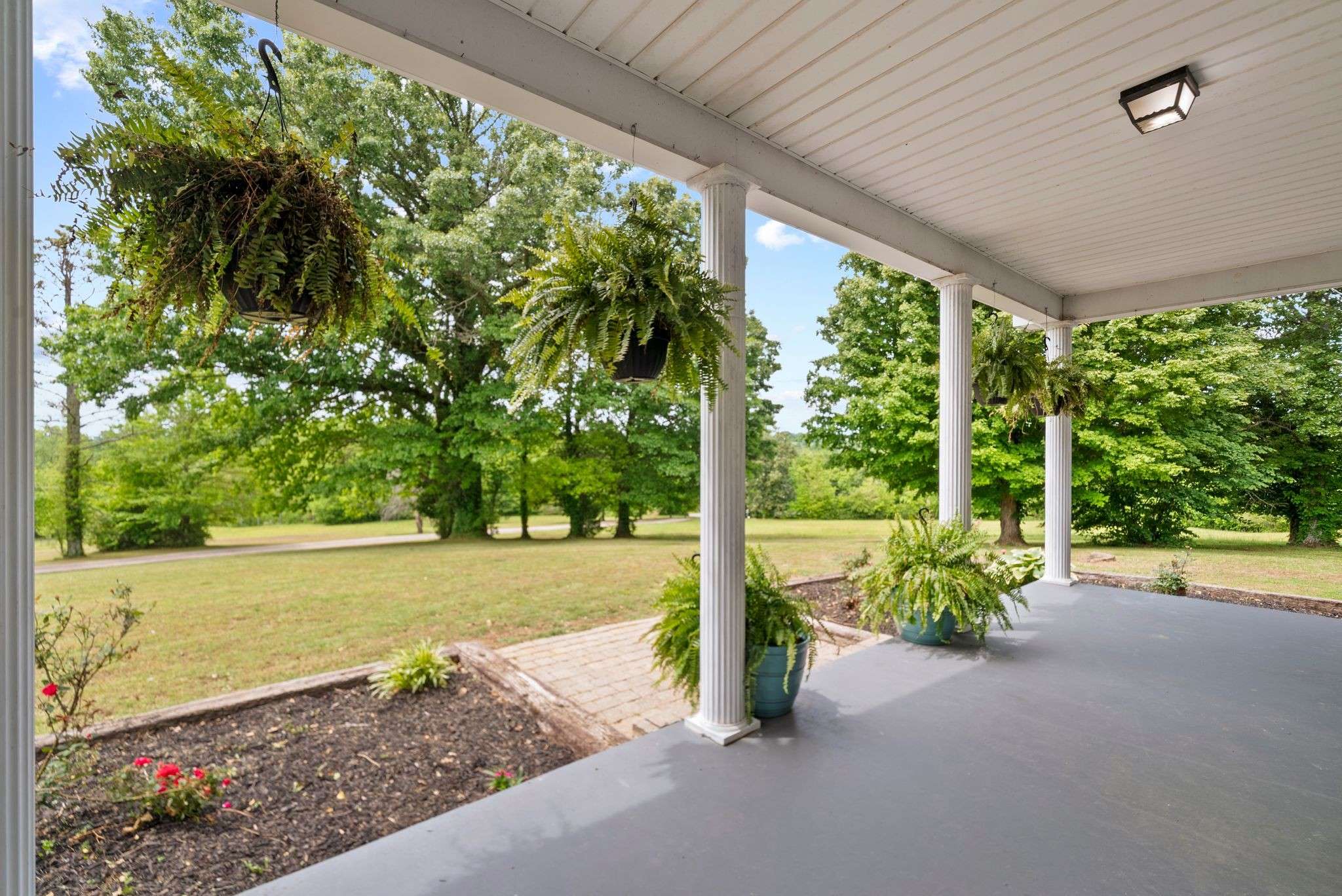 2580 Santa Fe Pike, Santa Fe, TN 38482