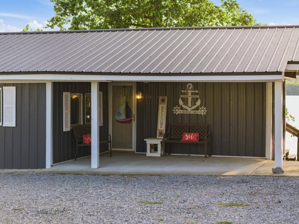 774 Ridge Dr, Cadiz, KY 42211