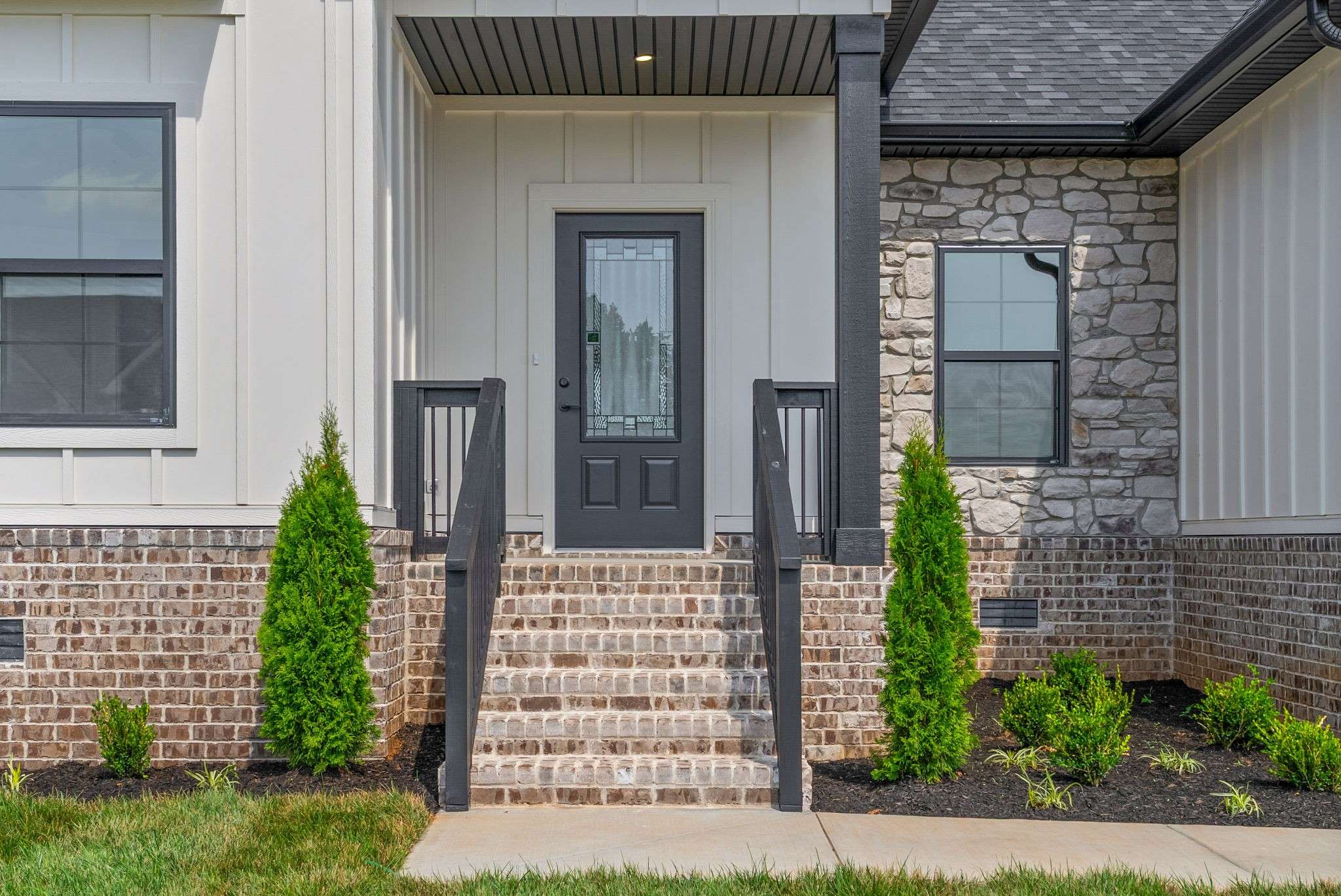 182 Harvest Moon Ct, Clarksville, TN 37043