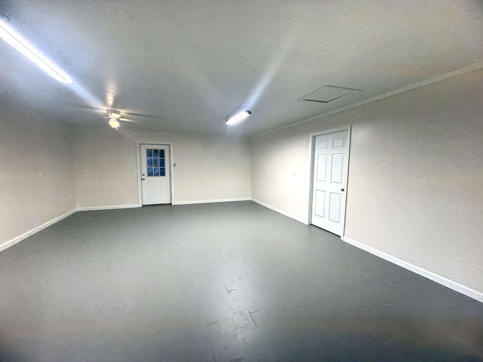 1074 S Main St, Crossville, TN 38555