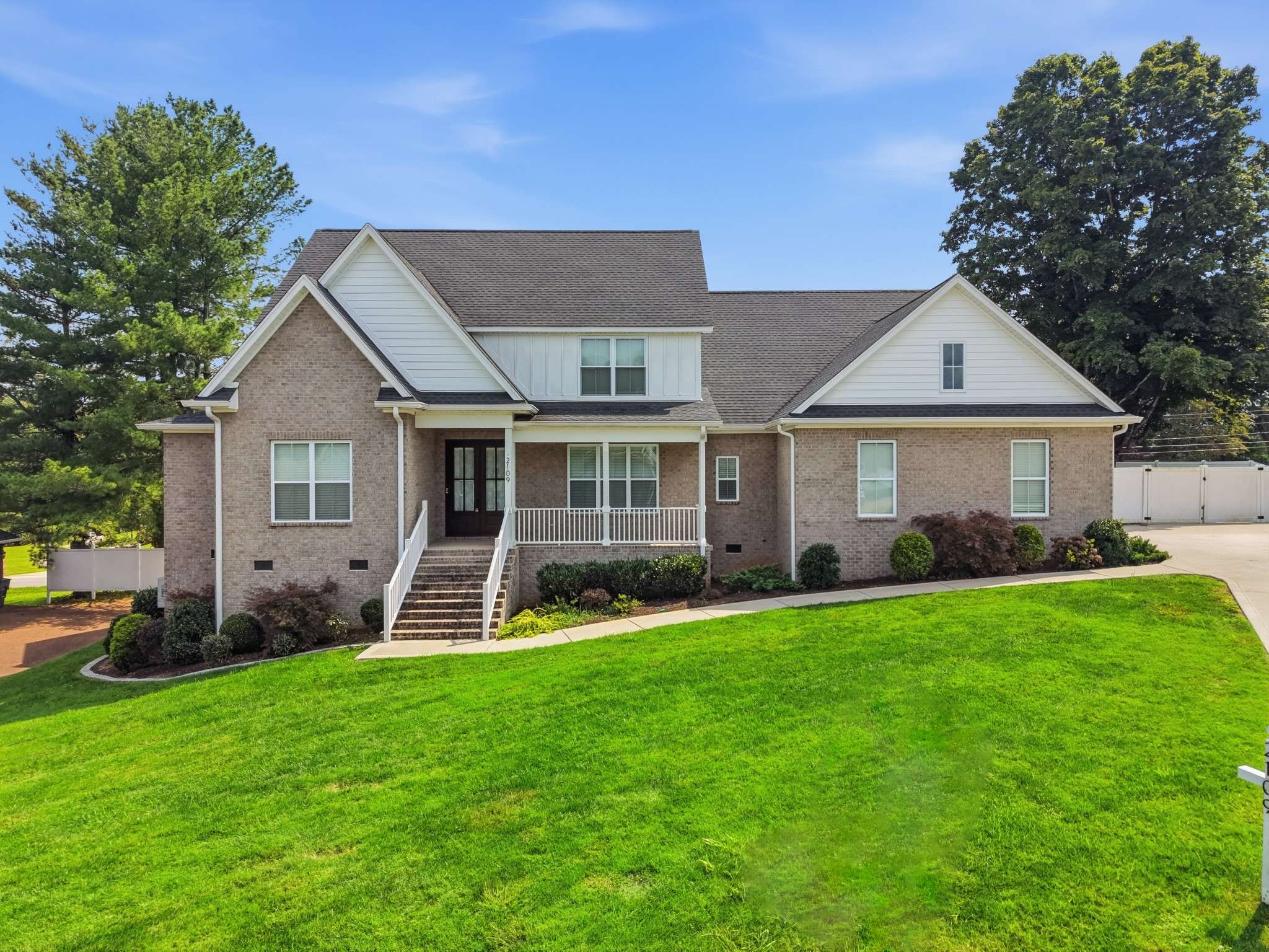 2109 Boxwood Cir, Cookeville, TN 38506