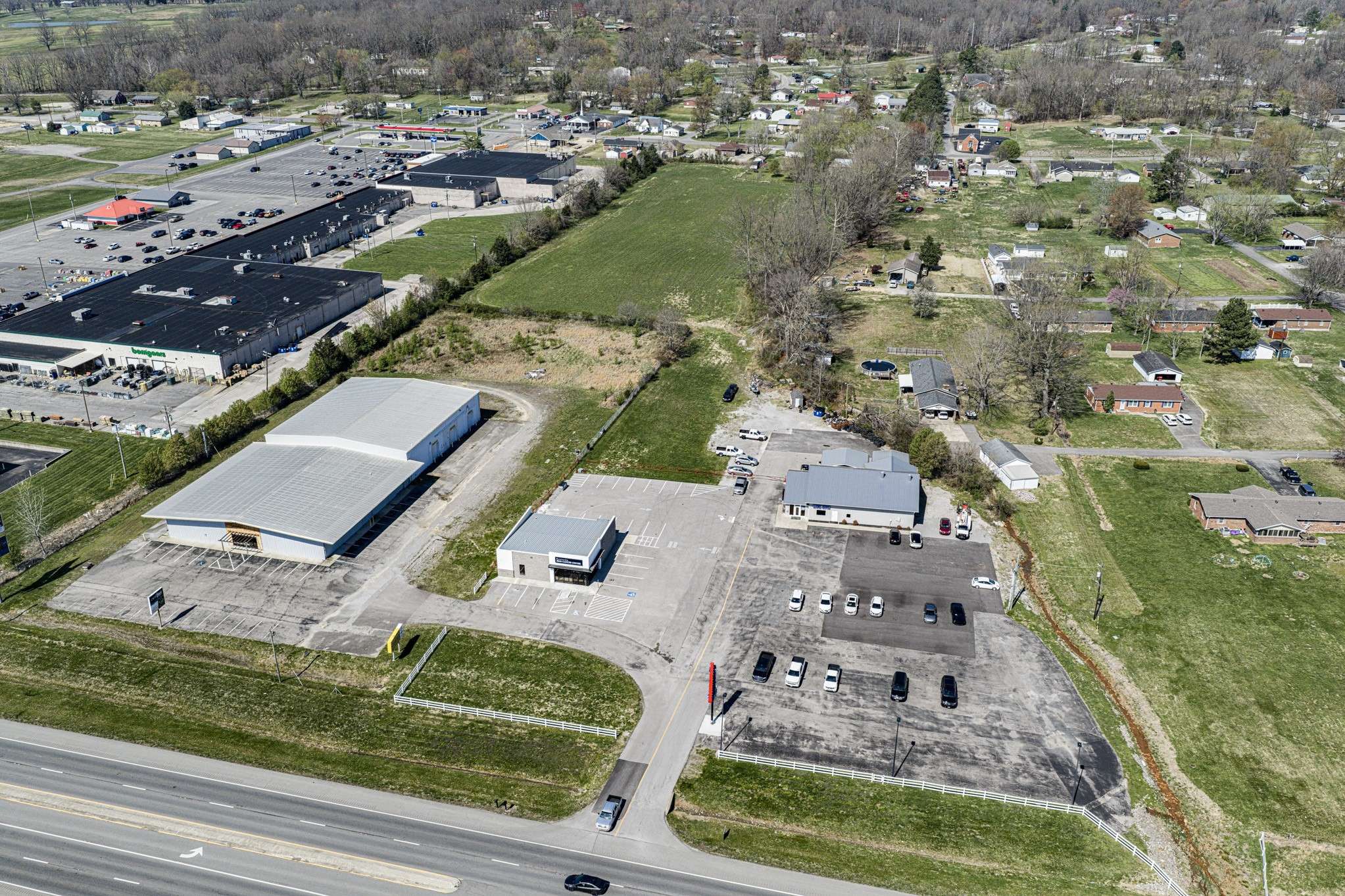 2201 W Everly Brothers Blvd, Powderly, KY 42367
