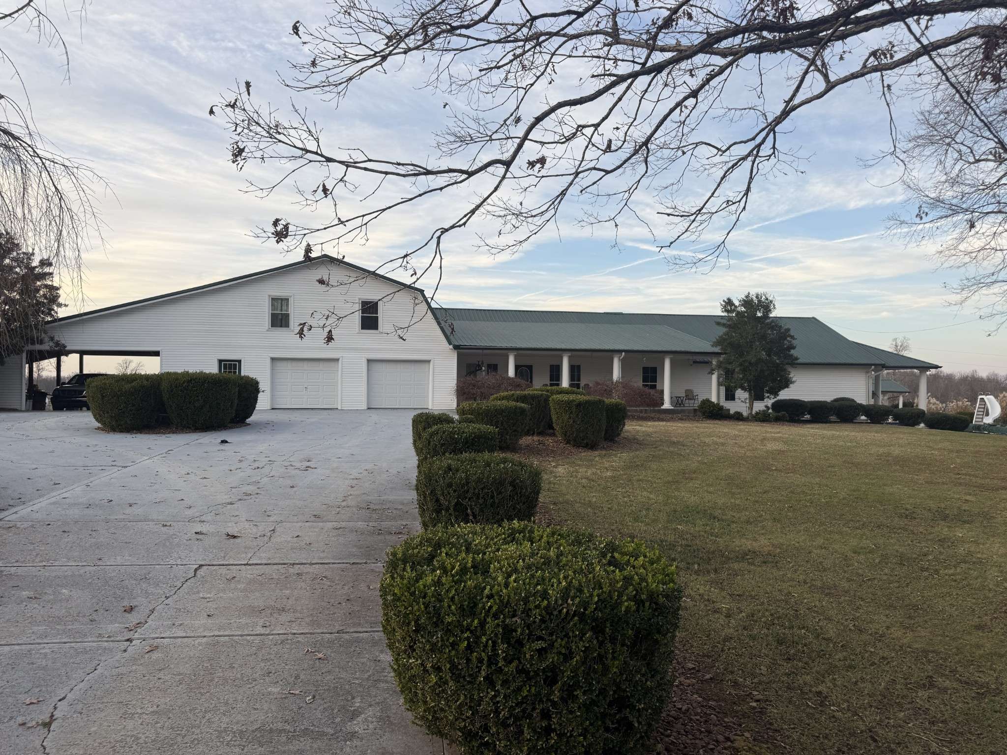 321 Bellview Rd, Waverly, TN 37185