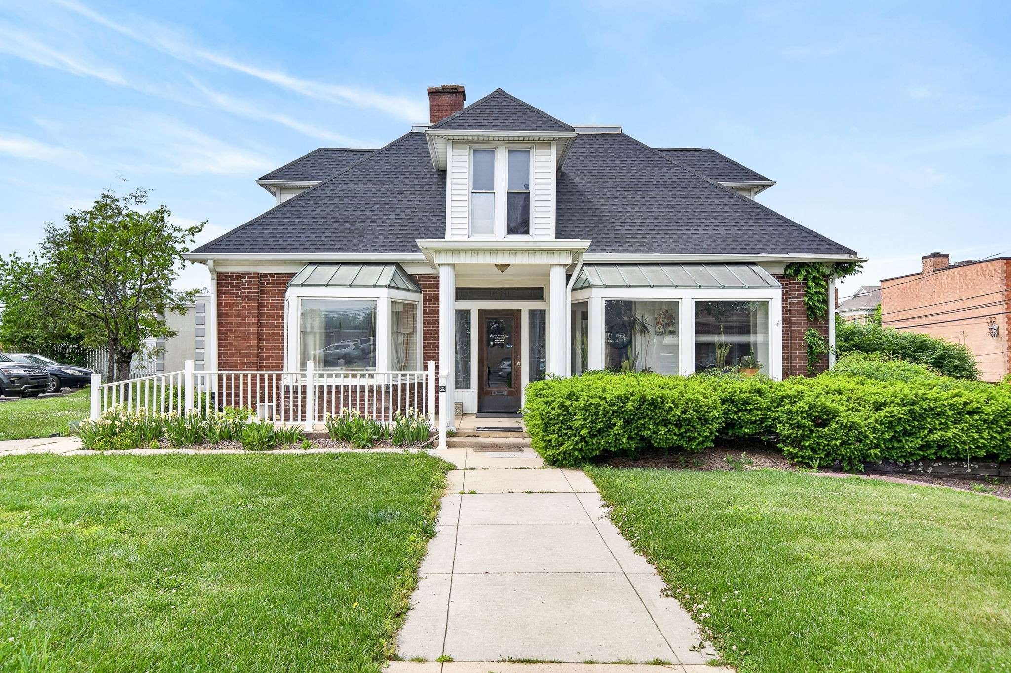 58 W First St, Crossville, TN 38555