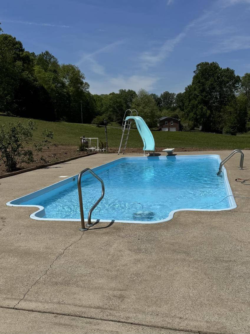 120 Brentwood Drive, Dickson, TN 37055