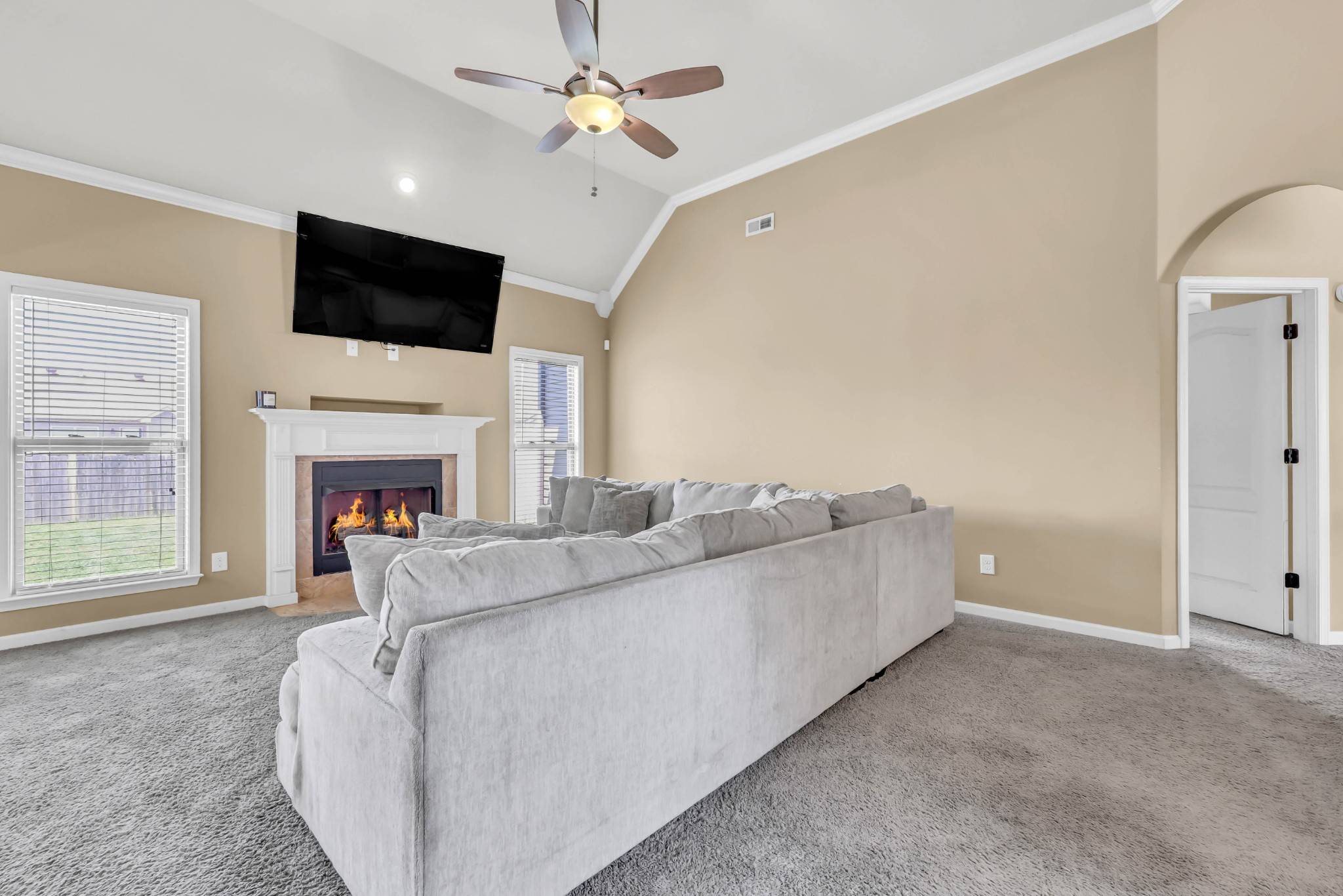 2428 Senseney Dr, Clarksville, TN 37042