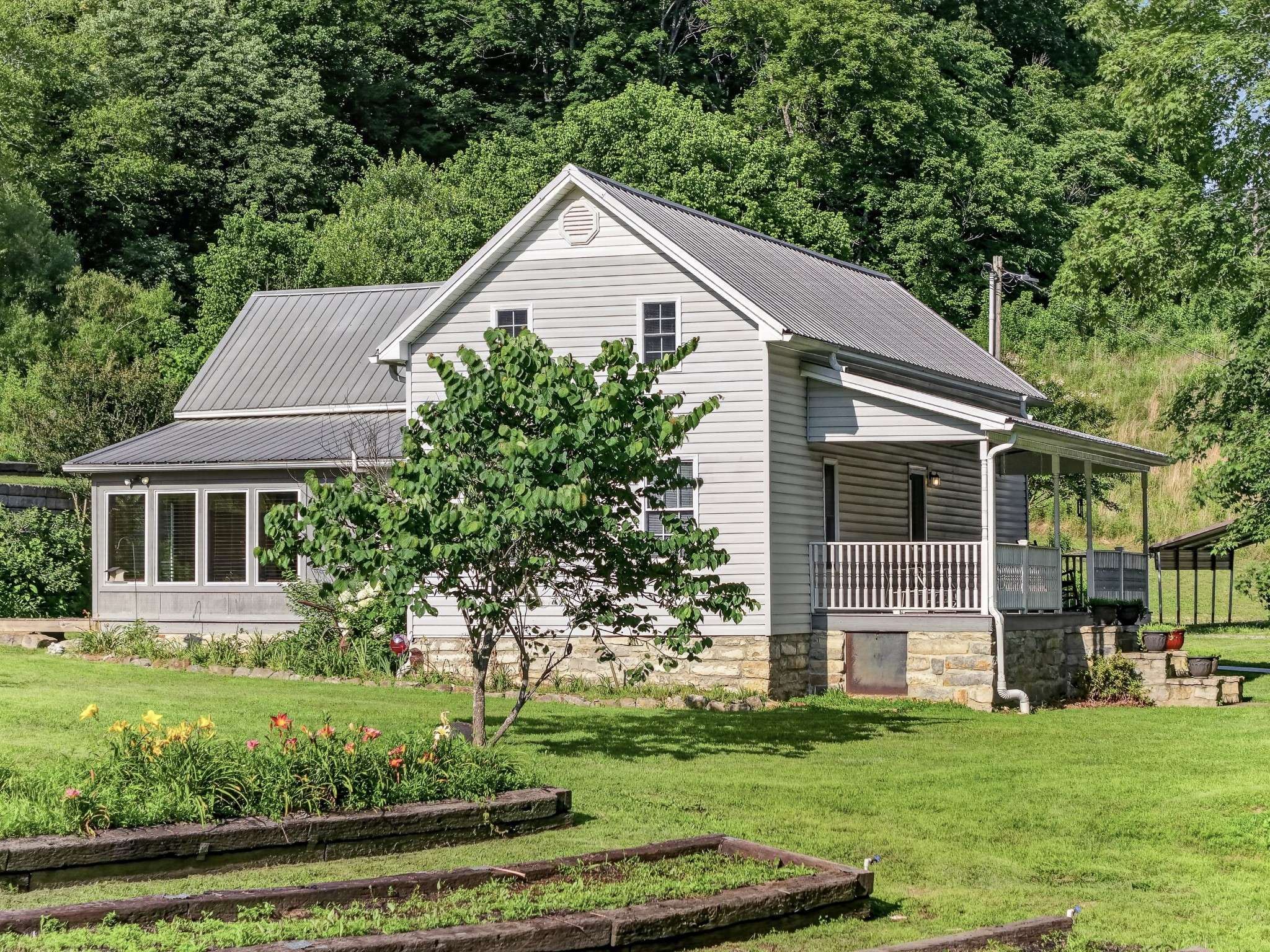 143 Buford Hughey Rd, Dellrose, TN 38453