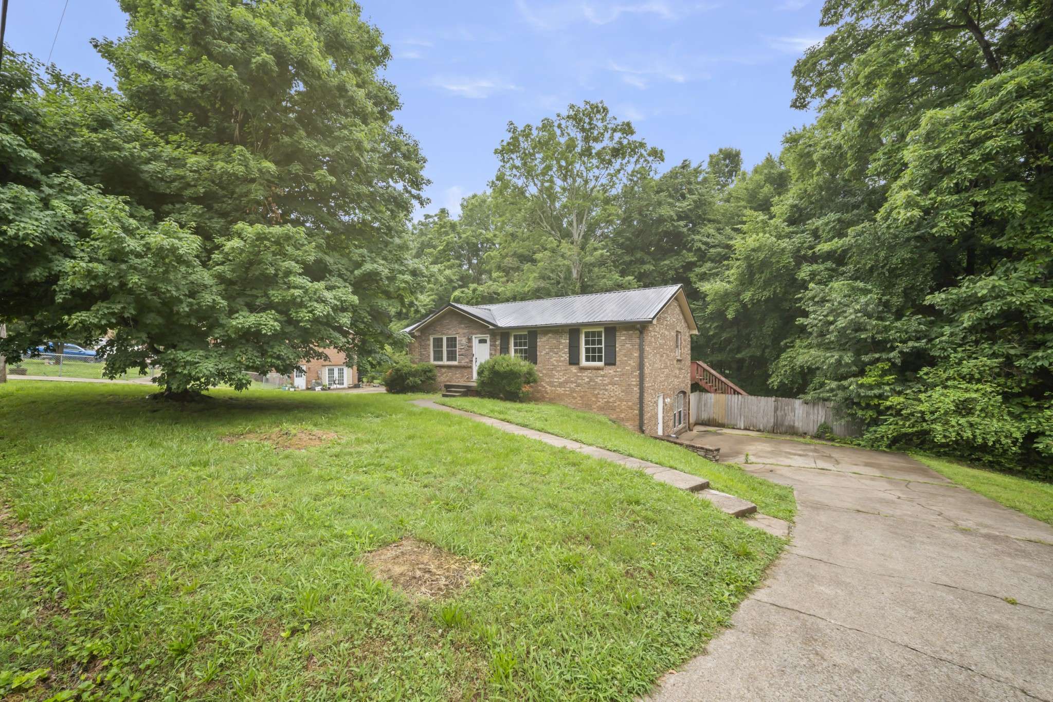 2733 Turner Ln, Clarksville, TN 37040