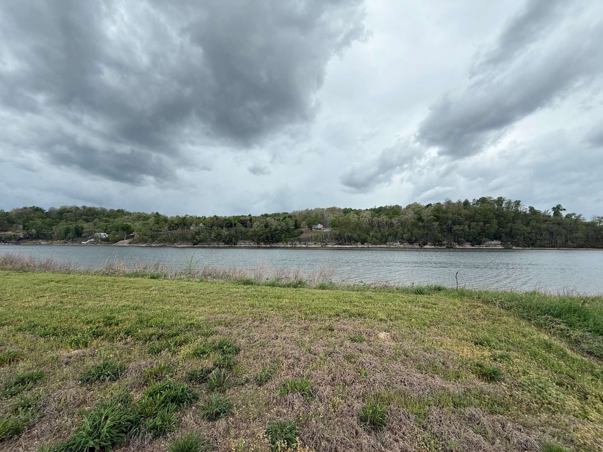 2227 Hardin Bottom River Rd, Clifton, TN 38425