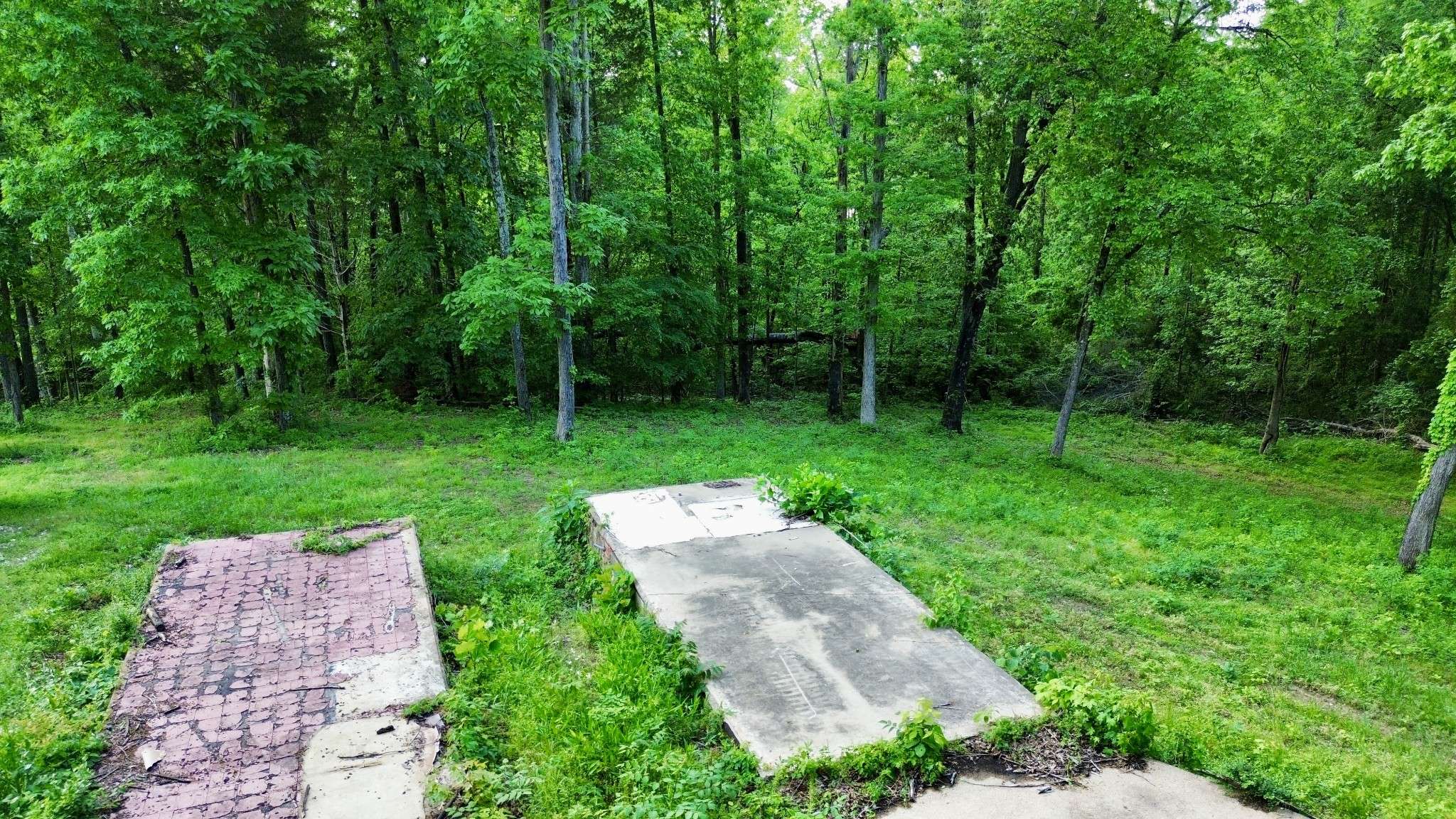 80 Lakeview Dr, Eva, TN 38333
