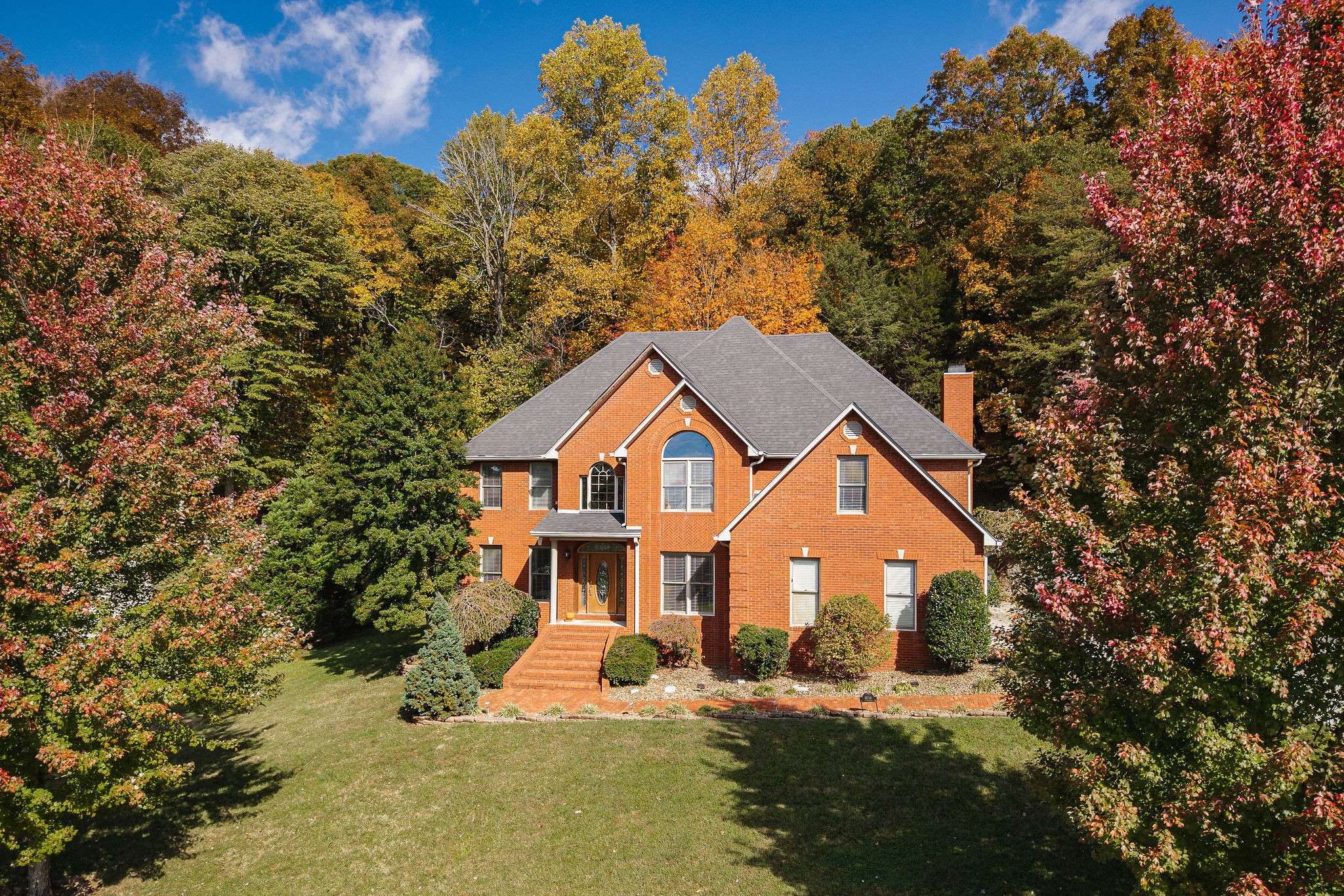 1434 N Plantation Dr, Cookeville, TN 38506