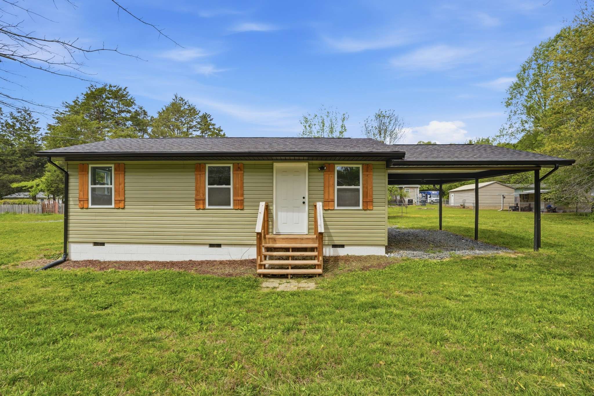 13789 Bretton Dr, Soddy Daisy, TN 37379