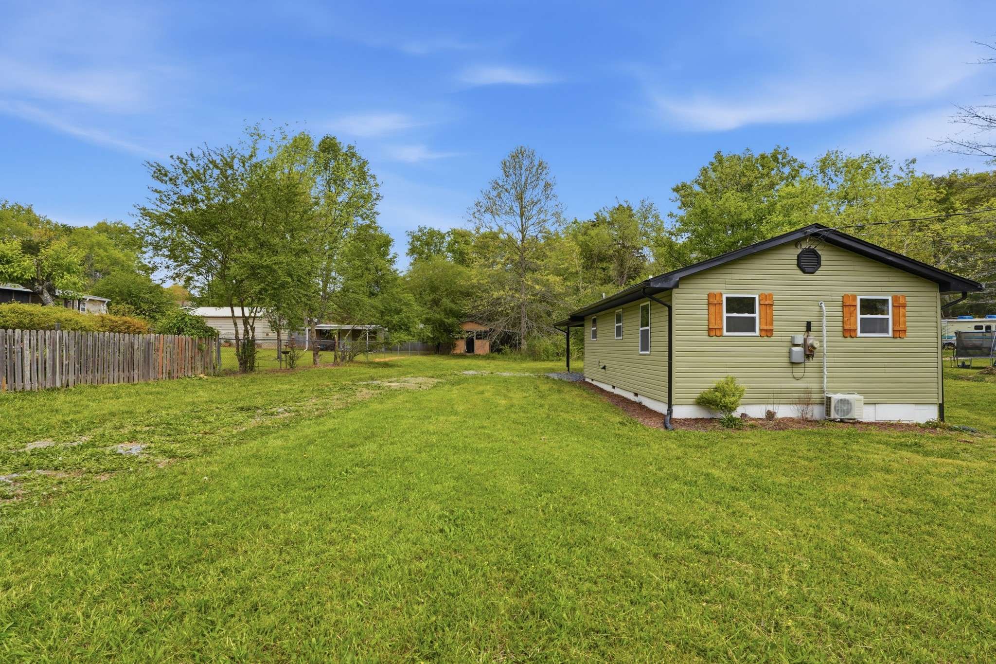 13789 Bretton Dr, Soddy Daisy, TN 37379