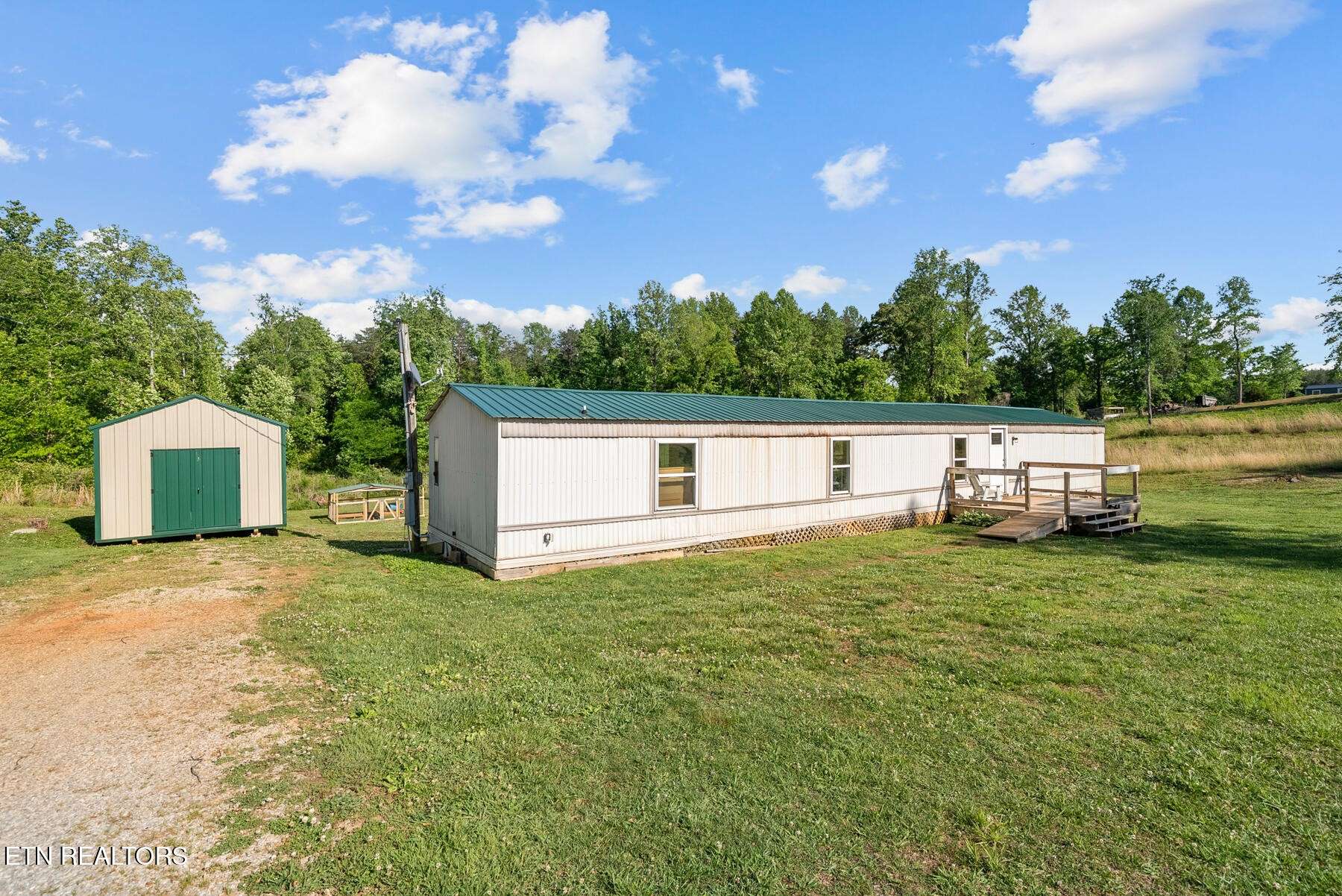 390 SparkmanTown Rd, Rock Island, TN 38581