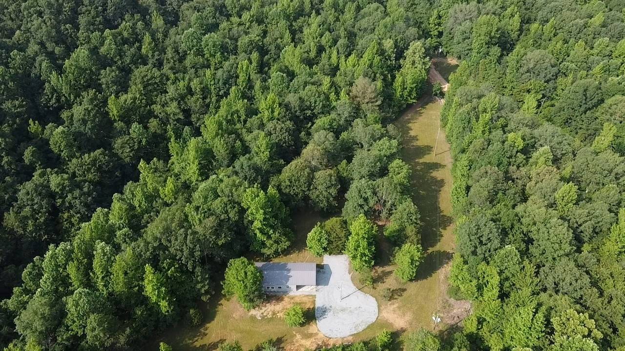 3412 Dogwood Rd, Hurricane Mills, TN 37078