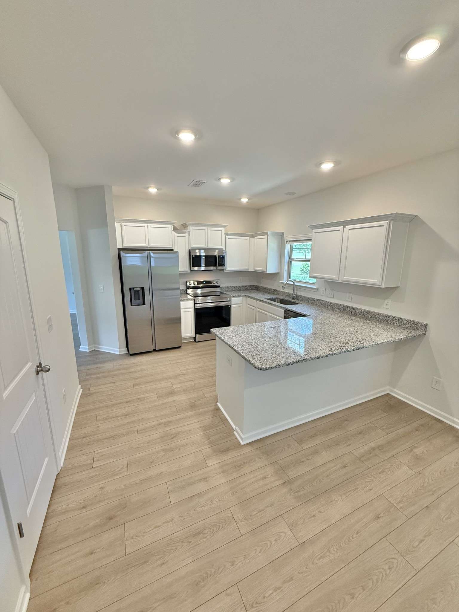 76 Country Cir, Manchester, TN 37355