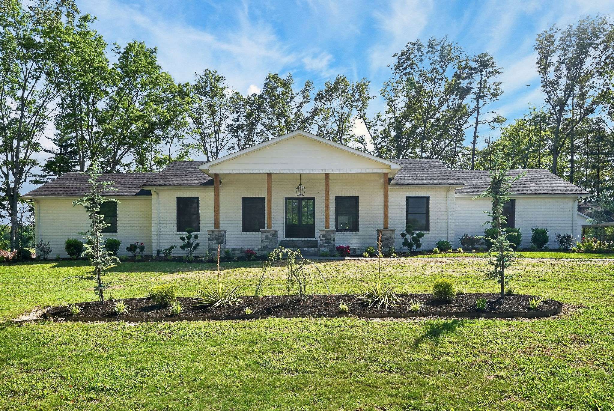 28 Lakeland Dr, Mcminnville, TN 37110