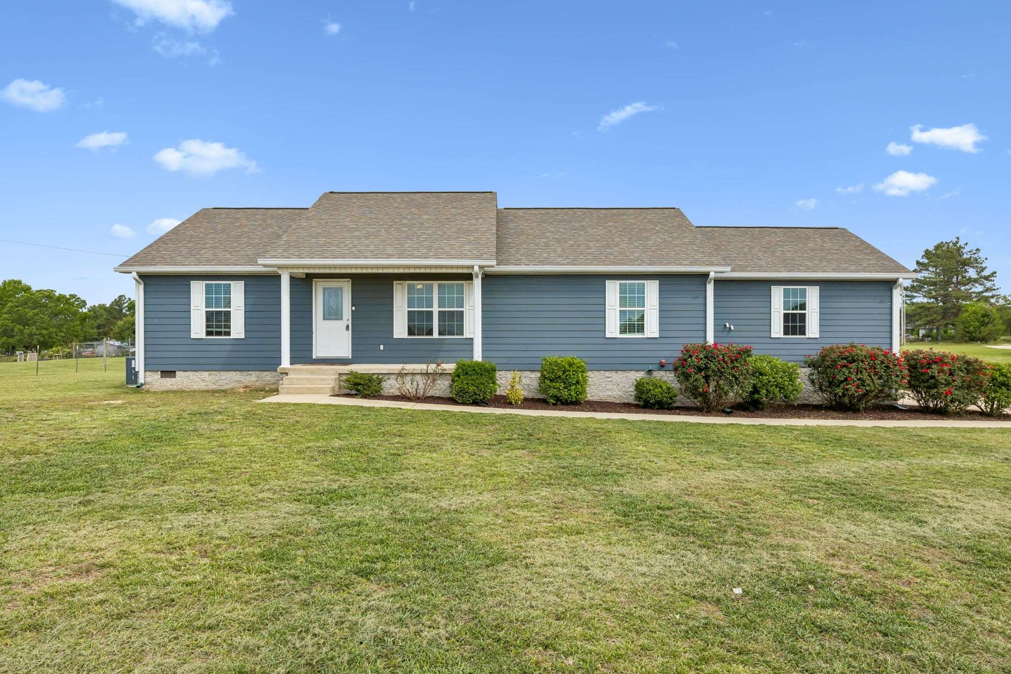 204 Brace Rd, Summertown, TN 38483