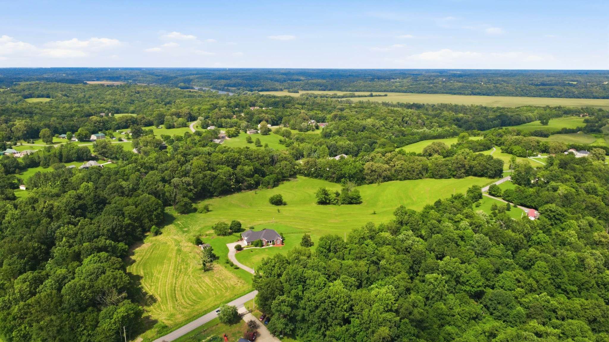 1045 McClure Rd, Clarksville, TN 37040