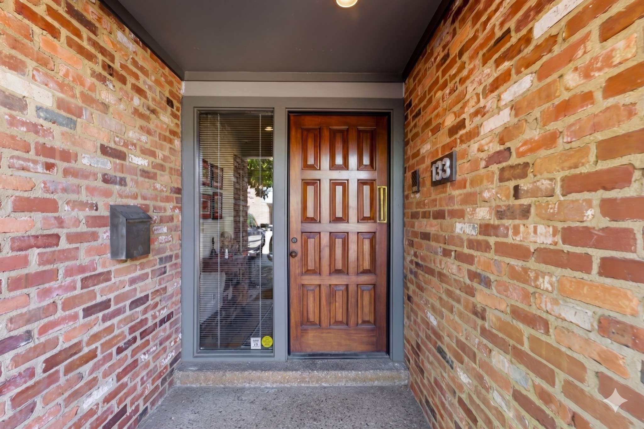 133 Hampton Pl, Nashville, TN 37215