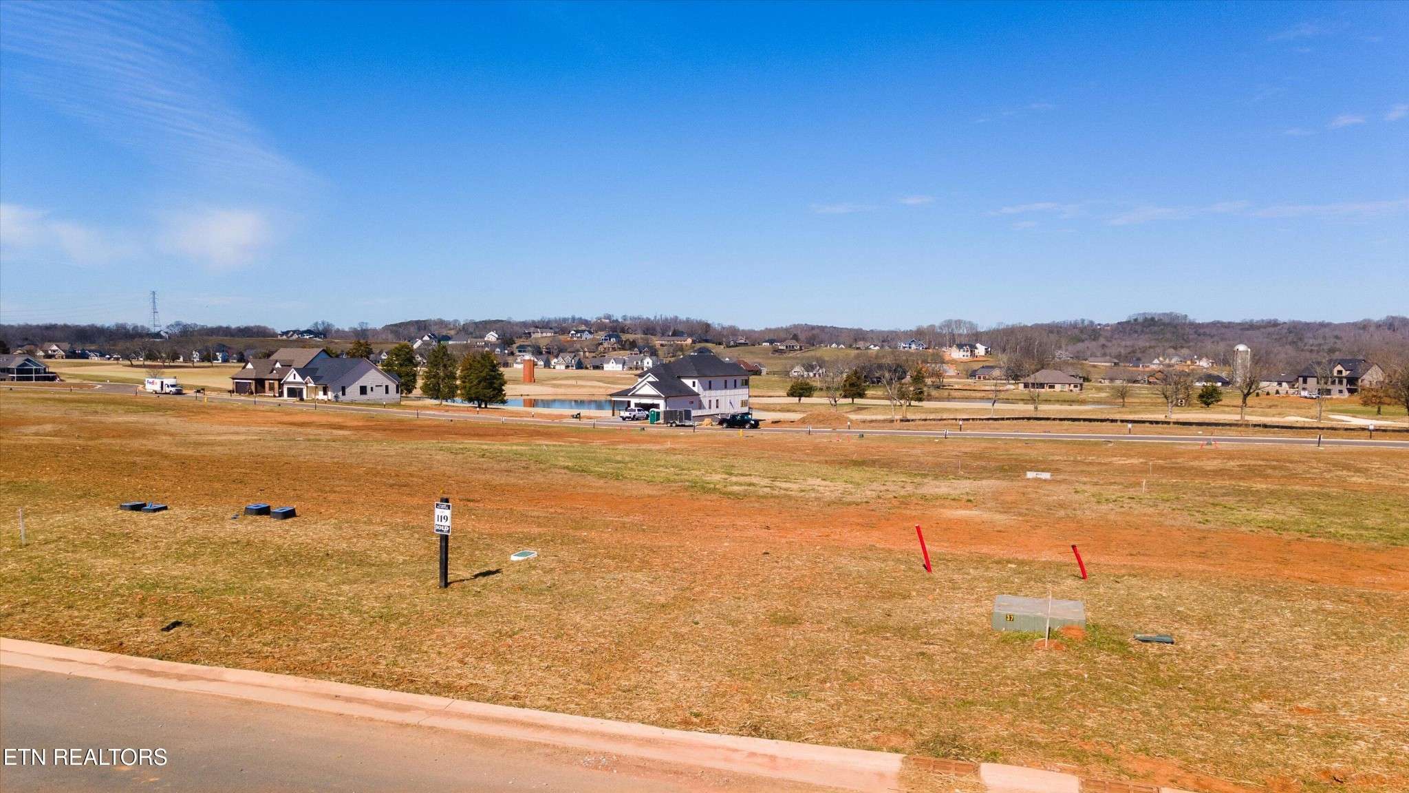1848 Black Bear Circle, Loudon, TN 37774