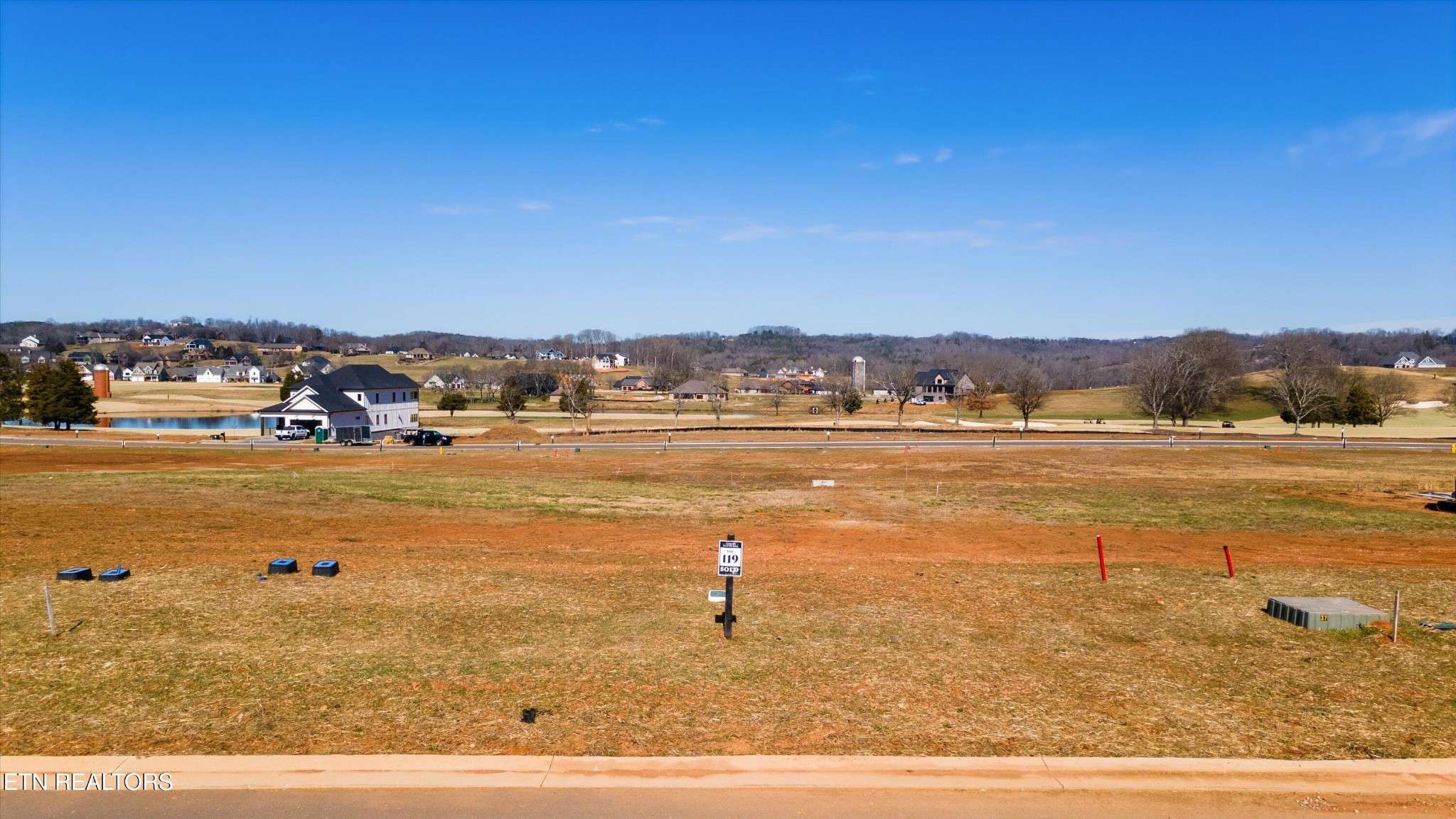 1848 Black Bear Circle, Loudon, TN 37774
