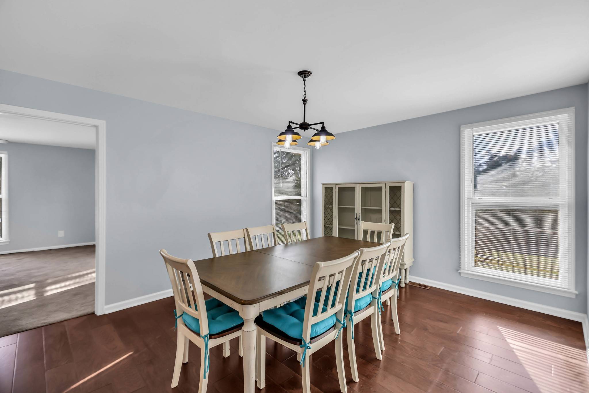 1917 Graceland Dr, Goodlettsville, TN 37072