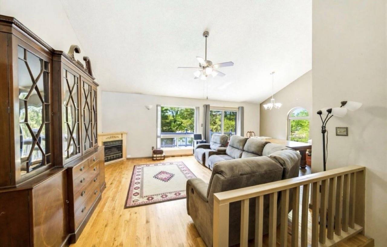 997 Lake Ridge Dr, Dandridge, TN 37725