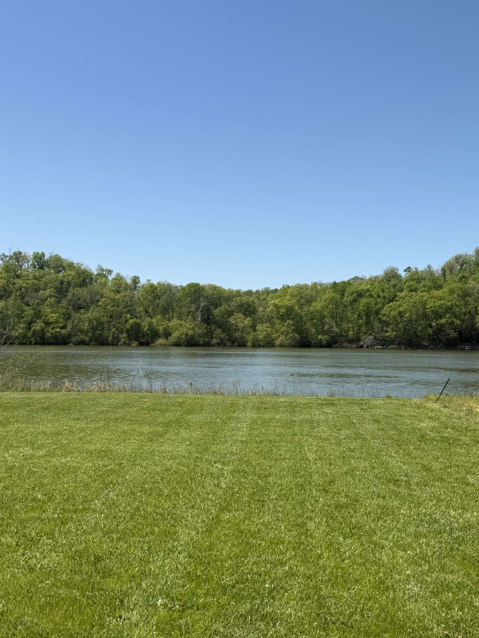 941 Hardin Bottom River Road, Clifton, TN 38425