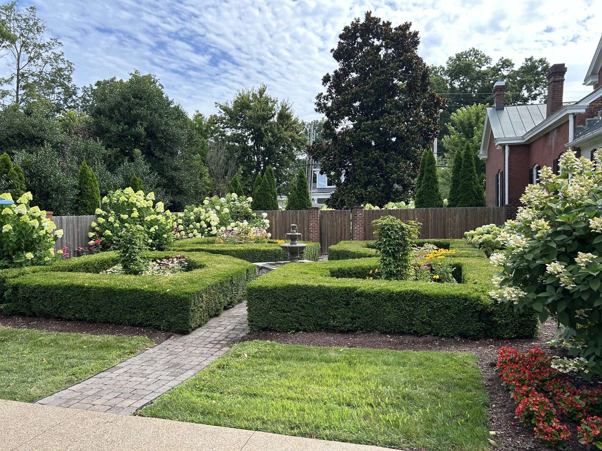 224 3rd Ave #S, Franklin, TN 37064