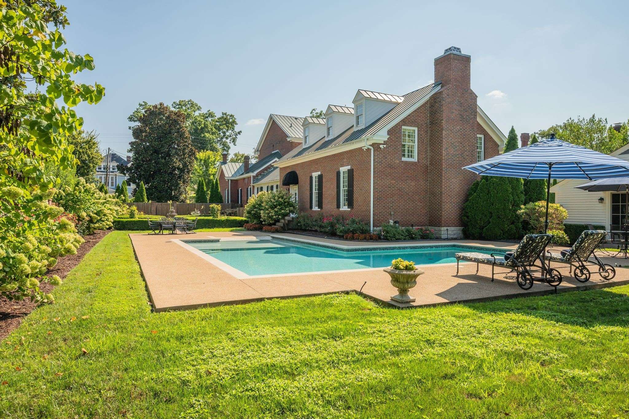 224 3rd Ave #S, Franklin, TN 37064