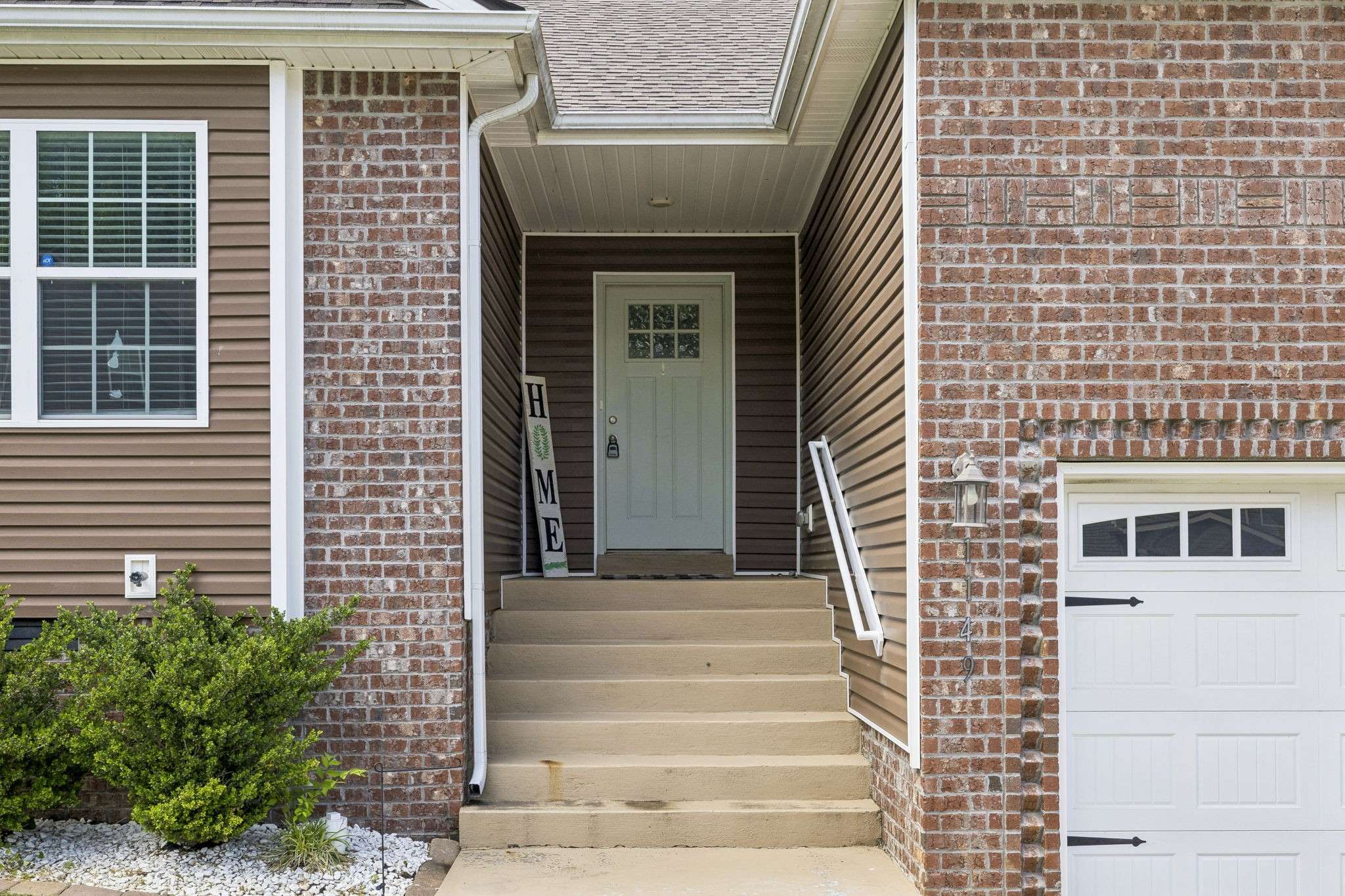 1149 Racker Dr, Clarksville, TN 37043