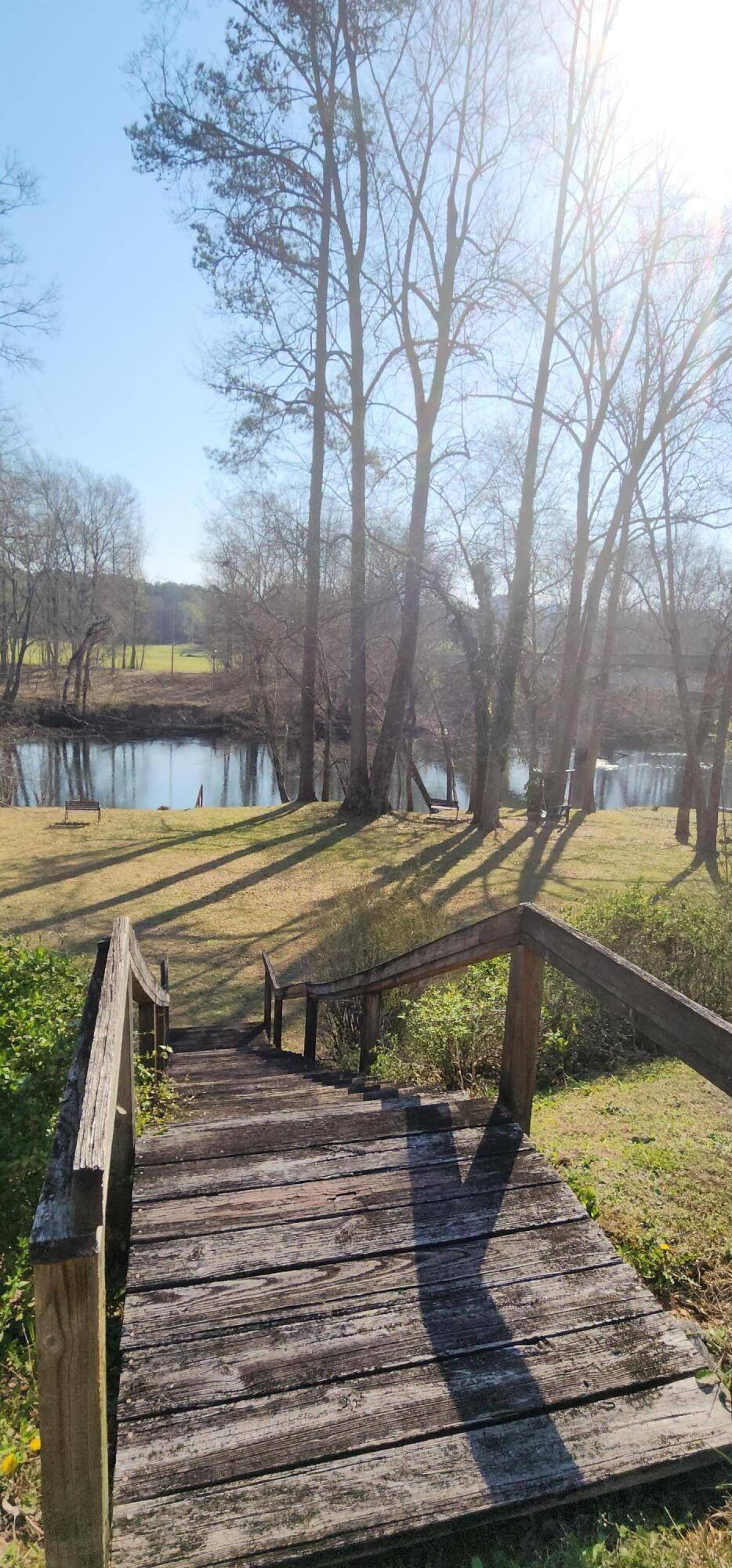18 Crews Drive, Benton, TN 37307