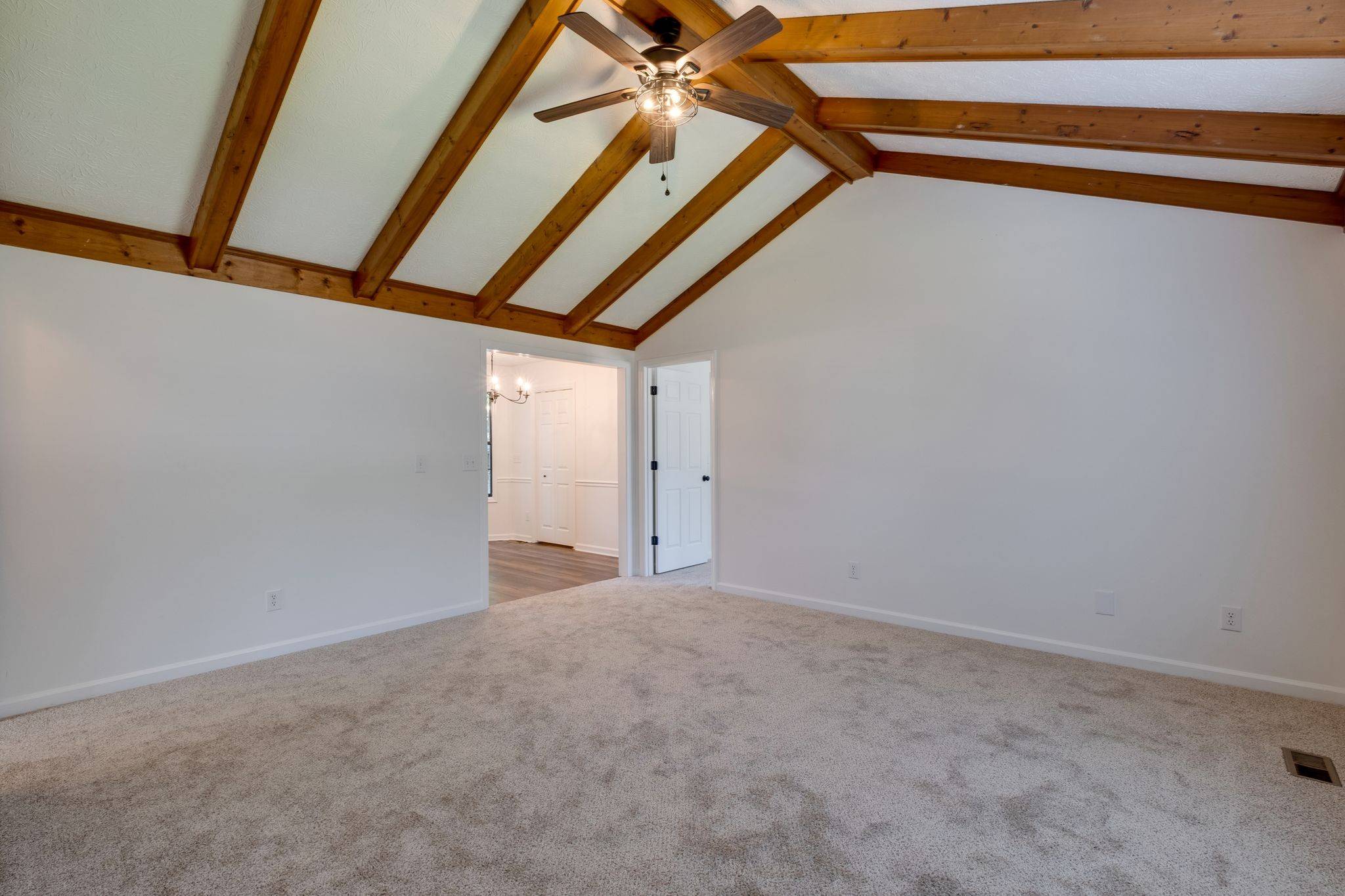 308 Oakdale Dr, White House, TN 37188