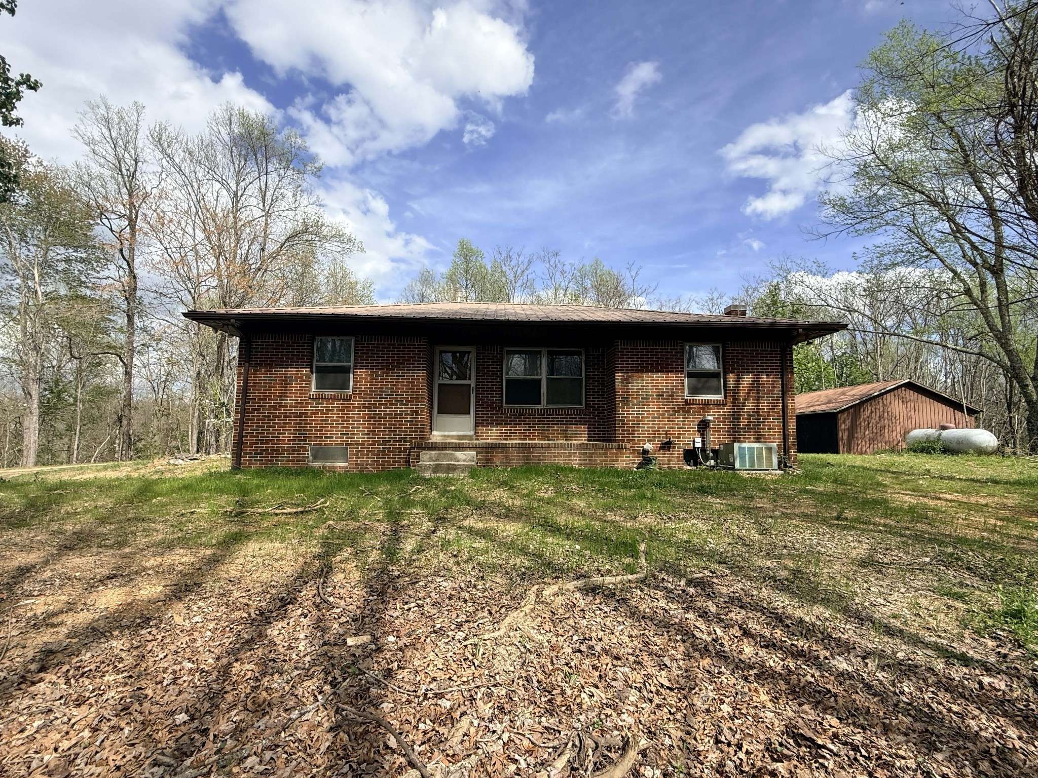 935 Sugar Tree Knob Rd, Liberty, TN 37095