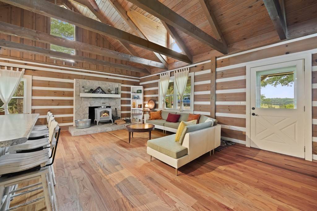 200 Duke Ln, Livingston, TN 38570