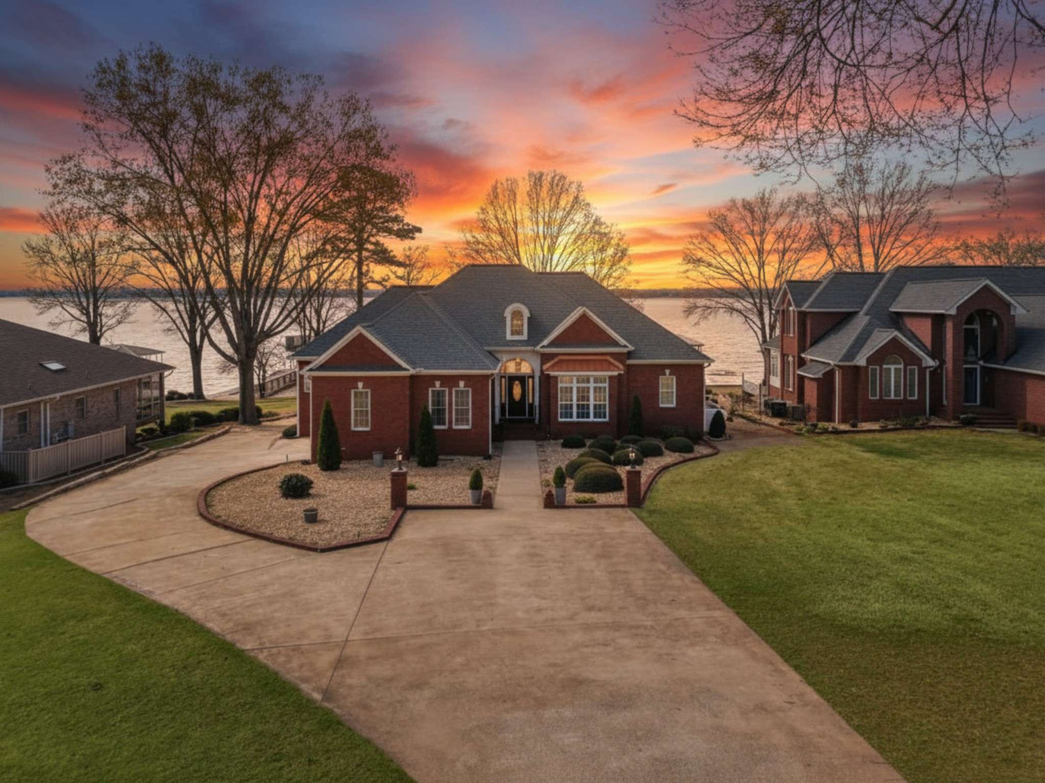 12632 Lookingbill Ln, Athens, AL 35611