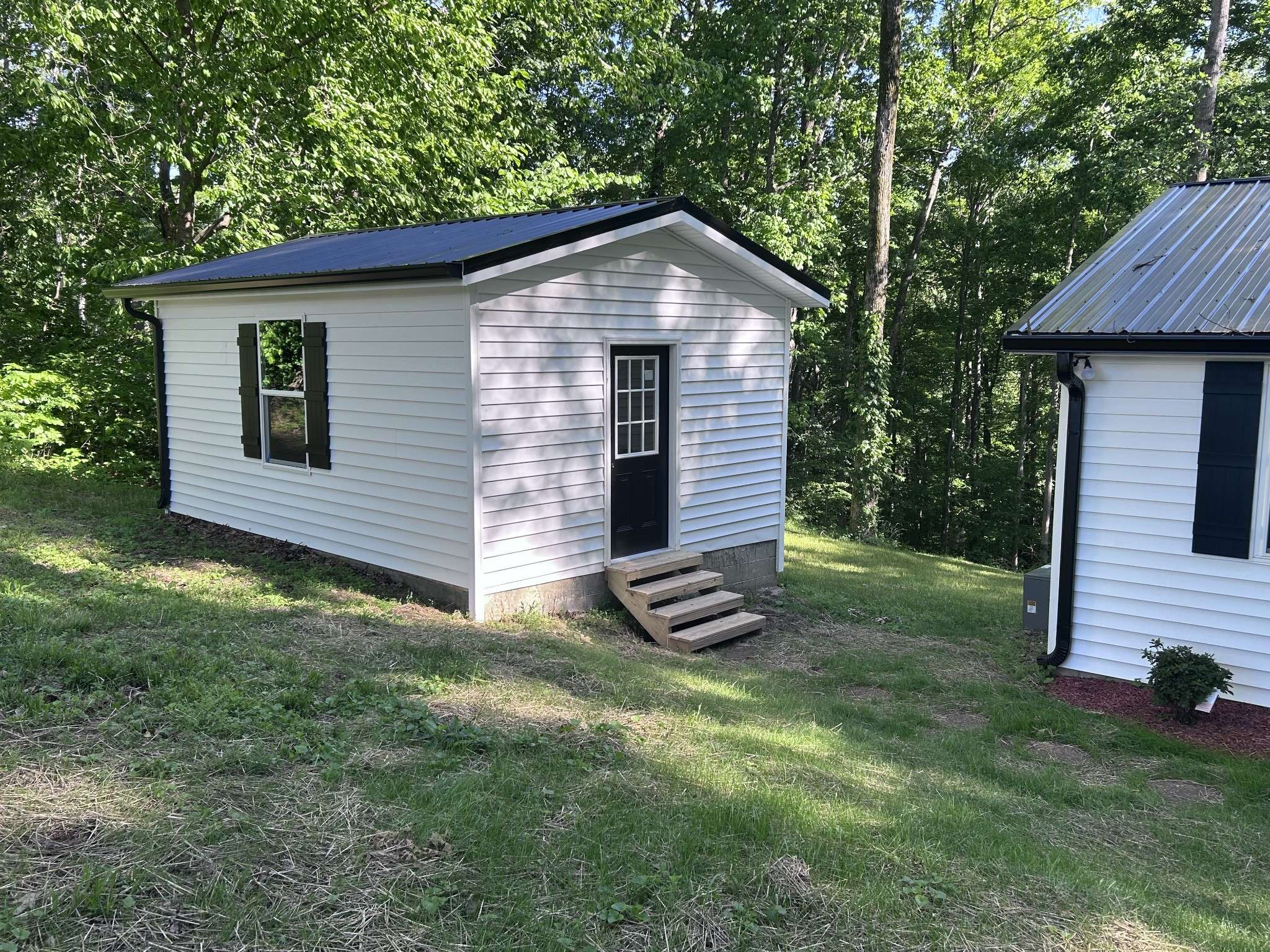 726 Cherrywood Ct, Ashland City, TN 37015