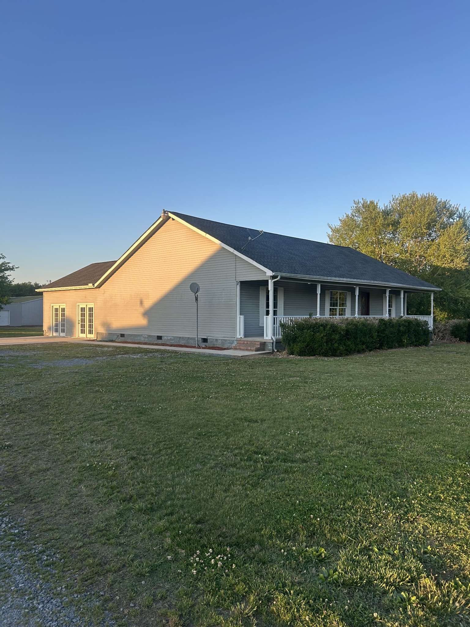 126 Simmons Ln, Shelbyville, TN 37160