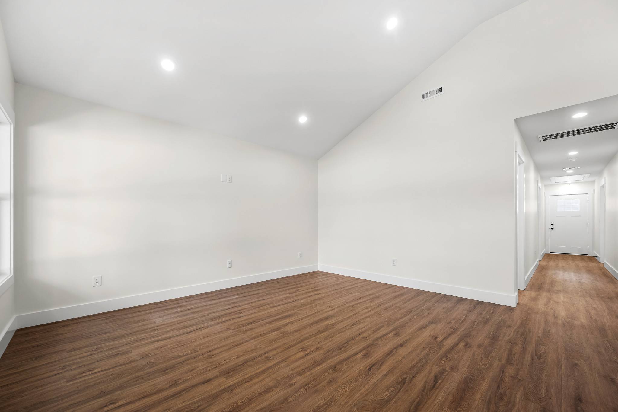 208 DECHERD STREET #W, Tullahoma, TN 37388