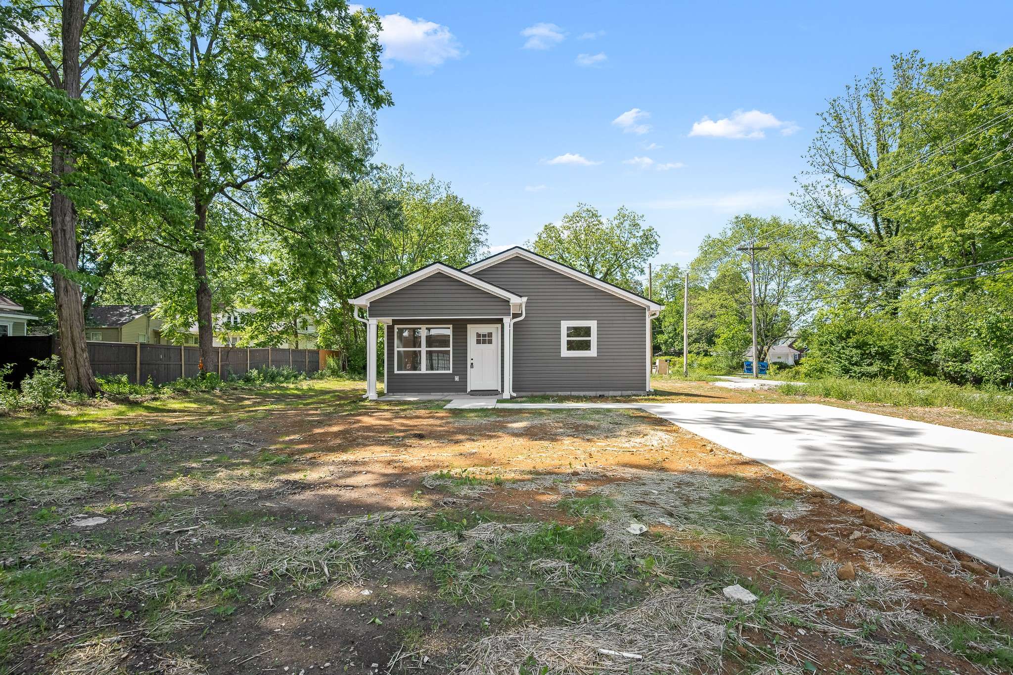 208 DECHERD STREET #W, Tullahoma, TN 37388