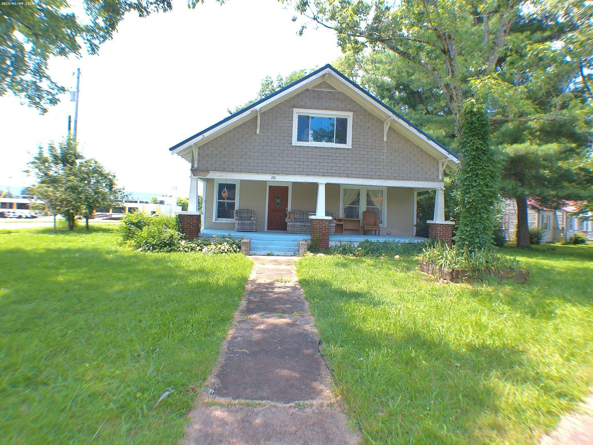 201 Hodges St #N, Cowan, TN 37318