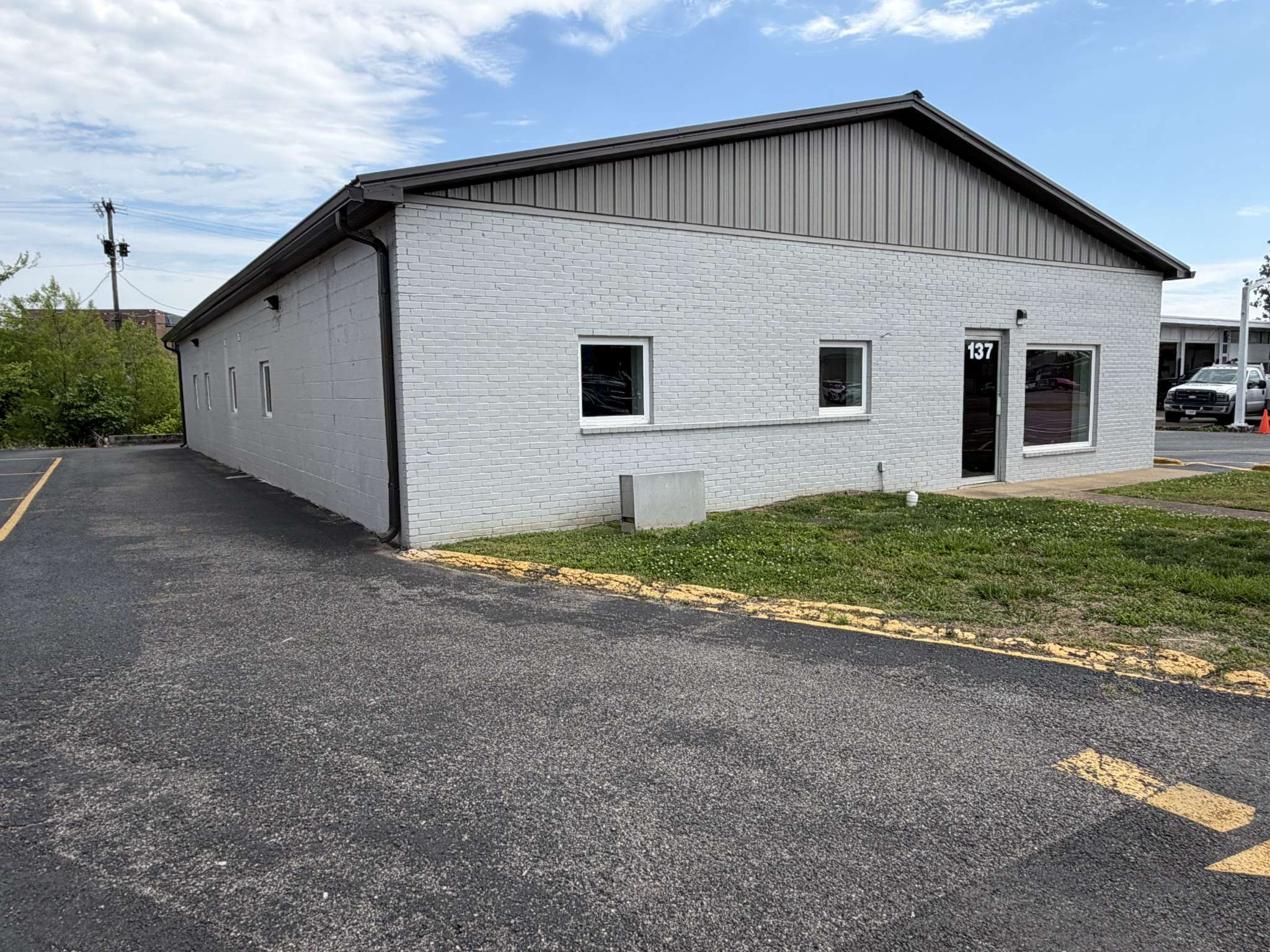 137 W Broadway, Gallatin, TN 37066